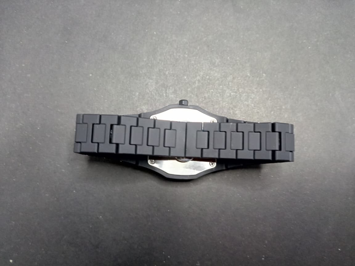 black arabic aura with numaric digit